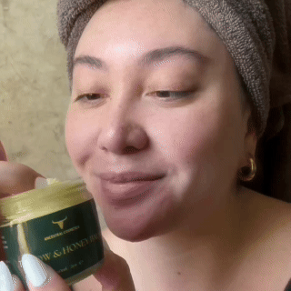 2. Gently melt it into the clean skin, it absorbs quickly.